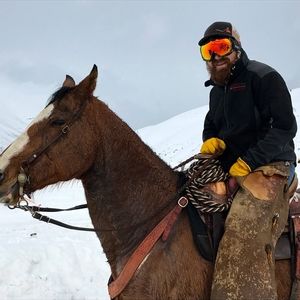 Meet your Posher, Sam